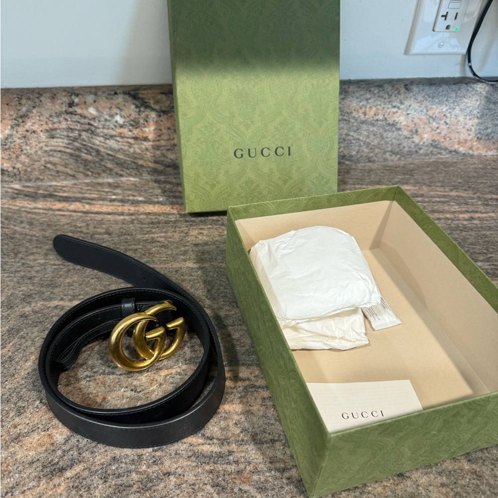 Gucci Black Leather GG Marmont Wide Belt with Gold Double G Buckle - Picture 3 of 4